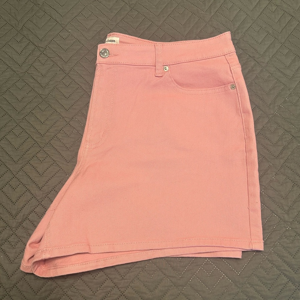 Juicy Couture Pink Shorts – Size 14 – NWT – Cute preppy denim - Picture 3 of 7